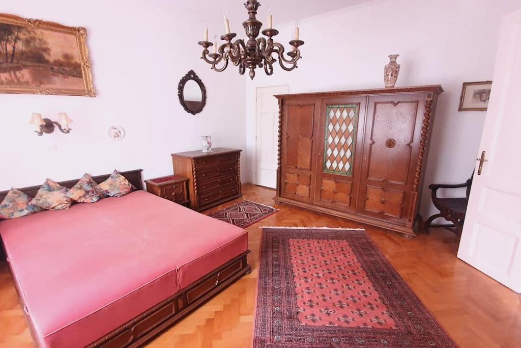 Romantic Villa - ปาปา ภายนอก รูปภาพ